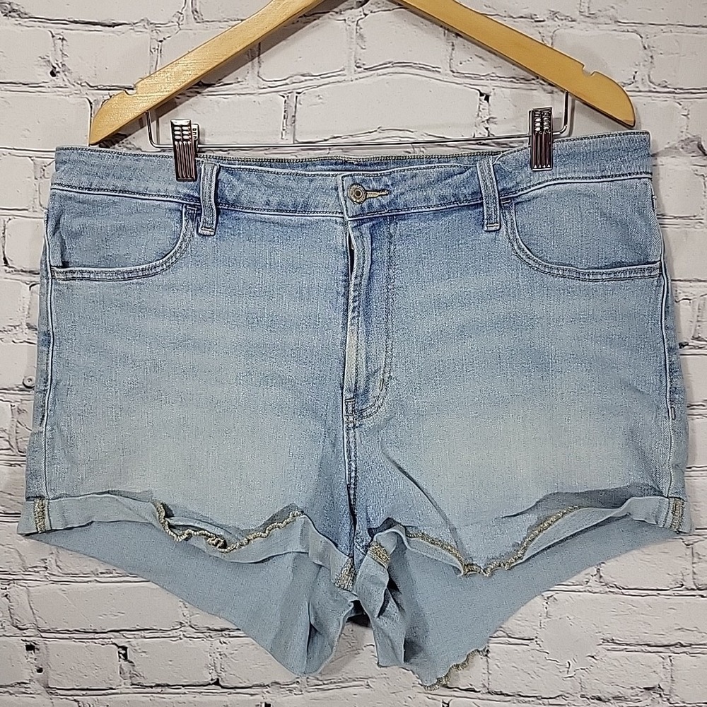 Old Navy Jean Shorts Womens Sz 20 High-Rise WOW Light Blue Cuffed Denim